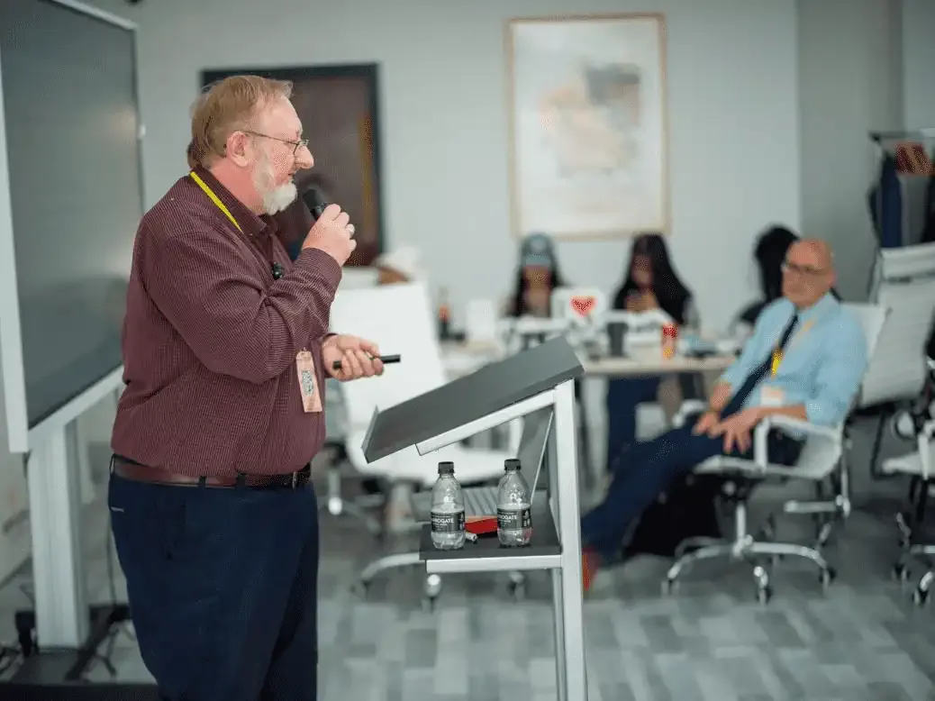 先理知学联合各高校教授为广大博士留学申请学子答疑解惑