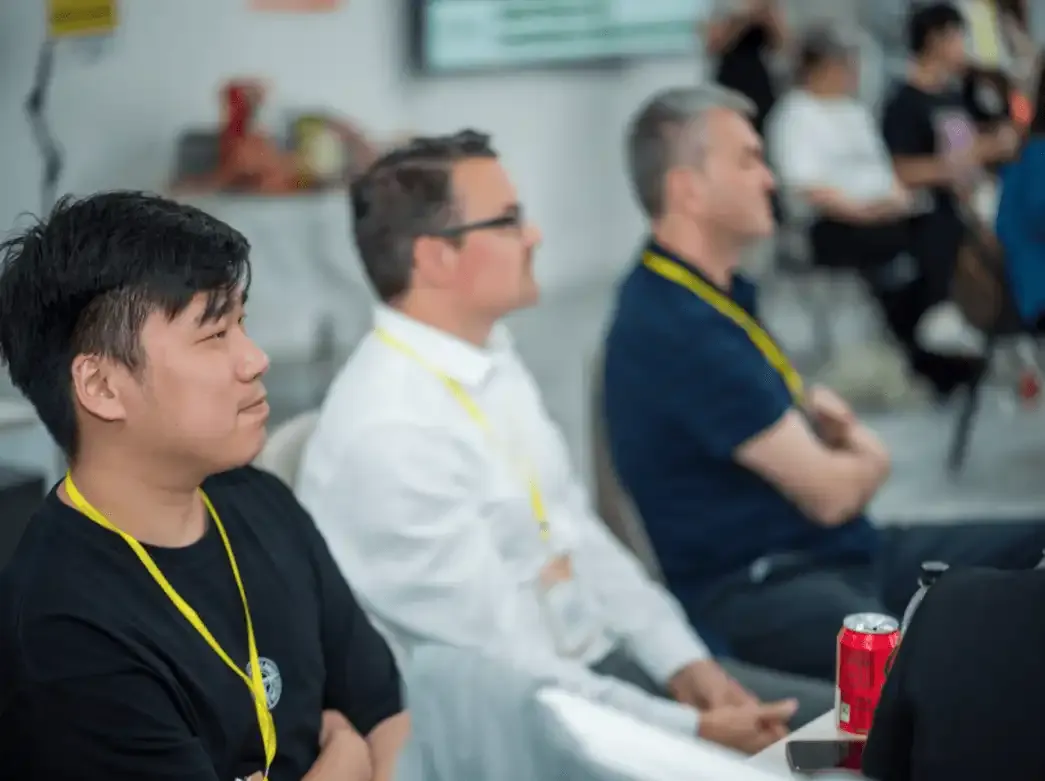 先理知学中英双总部模式，消除留学信息差